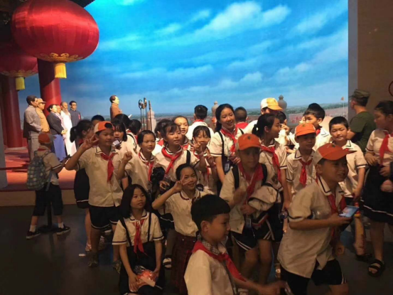 泰州市第二中學(xué)附屬初中韶山研學(xué)旅行_湖南研學(xué)旅行網(wǎng)